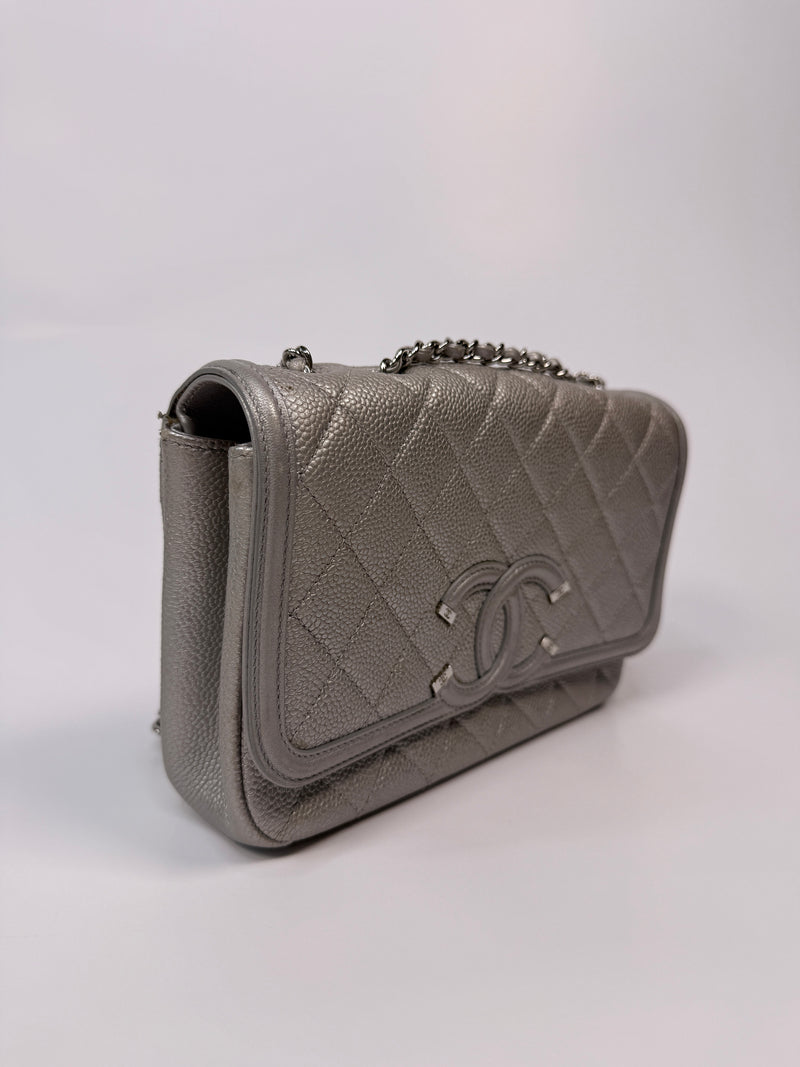 Chanel CC Filigree Wallet On Chain