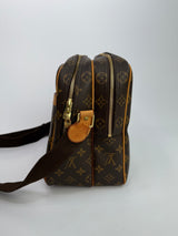 Louis Vuitton GM Monogram Reporter Bag