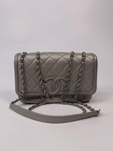 Chanel CC Filigree Wallet On Chain