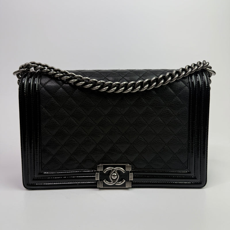 Chanel Boy Bag Large In Black Calfskin Leather SHW