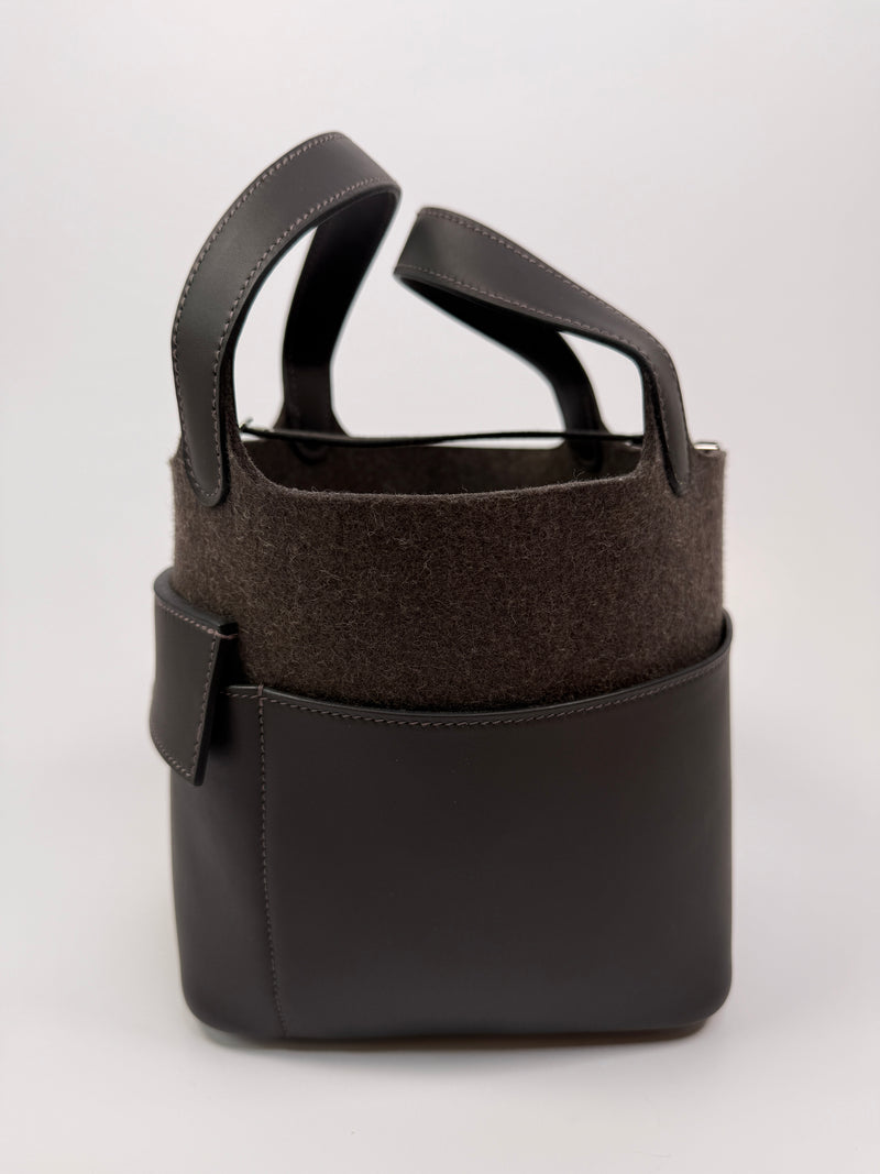 Hermès Picotin 18 Special Edition in Ebene Swift and Gris Wool Felt