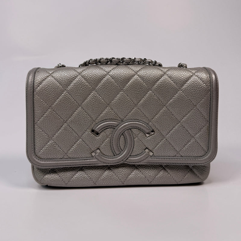 Chanel CC Filigree Wallet On Chain