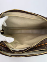 Louis Vuitton GM Monogram Reporter Bag