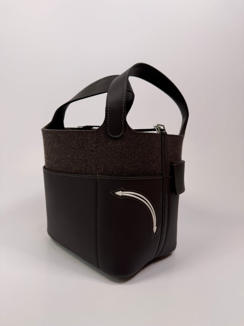 Hermès Picotin 18 Special Edition in Ebene Swift and Gris Wool Felt