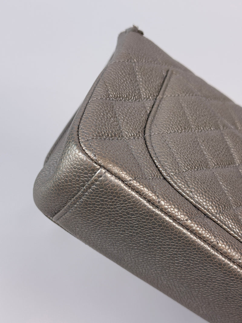 Chanel CC Filigree Wallet On Chain